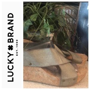 Lucky Brand gold elastic cork wedge